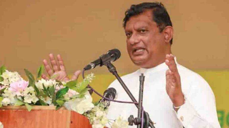 ගොඩහේවාට මොලේ තියනකොට බලේ නෑ.. බලේ තියනකොට මොලේ නෑ!