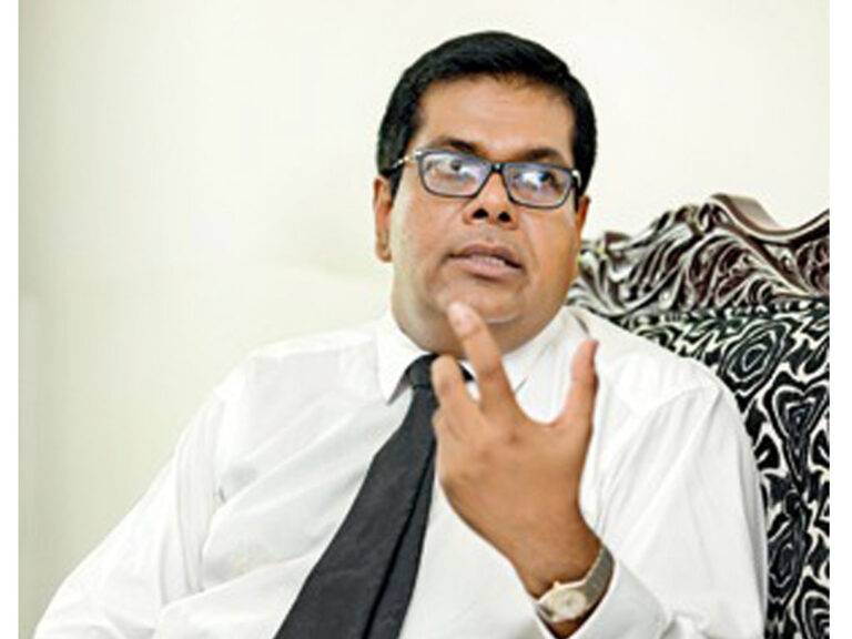 රගර් එක්ක පණ්ඩුක පෑහෙයි!