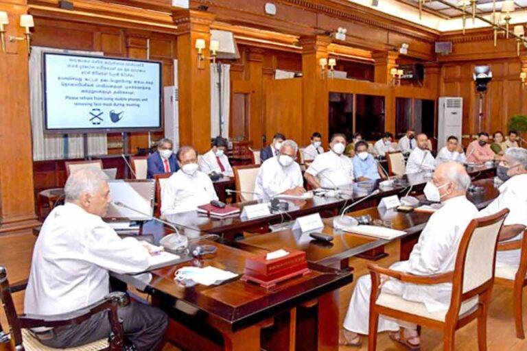 සර්ව පාක්ෂික රජයක් පිහිටුවීම සඳහා සාකච්ඡා ඇරඹේ ….
