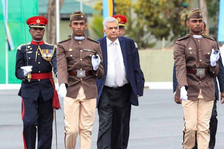 තාක්ෂණික දැනුමෙන් අපේ ආරක්ෂක හමුදාව සන්නද්ධ කළ යුතුයි – ජනපති රනිල්