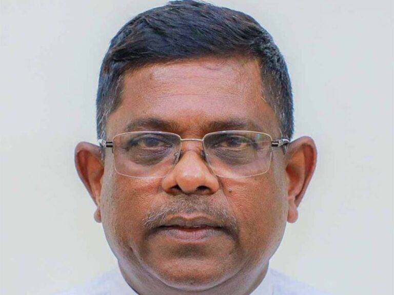 කැබිනට් තීන්දුව ආවට වැඩක් නෑ, වී ගන්න සල්ලි කෝ ? – කෘෂිකර්ම ලේකම්