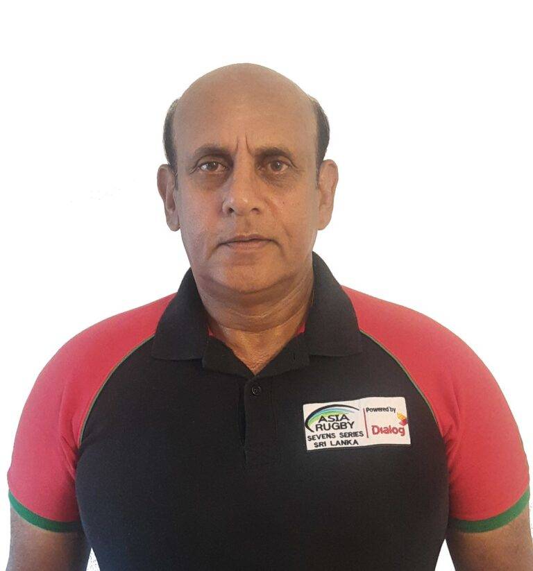 පිච් මාර්ෂල් තනතුරට තුන් බසම දන්න තුන් ඉරියව් ප්‍රවීනයෙක්