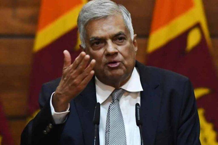 පාර්ලිමේන්තුව අල්ලන්න ආවාම කැන්ටිමෙන් තේ දෙන්නද කියන්නෙ ? – ජනපති රනිල් (VIDEO)
