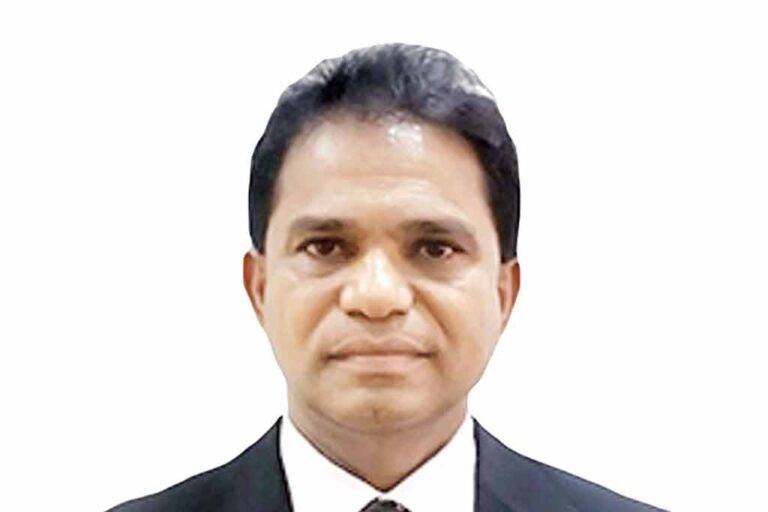 සුරේන් බටගොඩ නැවතත් කරළියට !