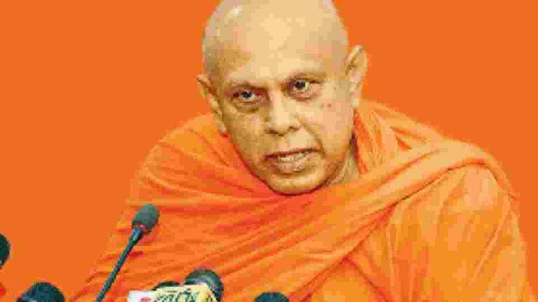 වයස අවුරුදු 12 ට අඩු දරුවන් ශාසනයට බඳවා නොගත යුතුයි: රුහුණ කුලපති හිමි