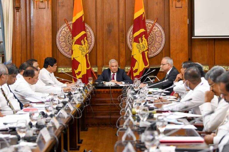 ඉදිකිරීම් ක්ෂේත්‍රයේ මතුව ඇති අභියෝග පිළිබඳ සාකච්ඡාවක් ජනපති ප්‍රධානත්වයෙන්