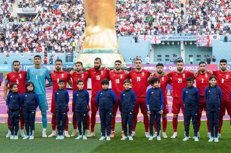 ඉරාන ක්‍රීඩකයෝ අමිනී වෙනුවෙන් නිහඬ වෙති