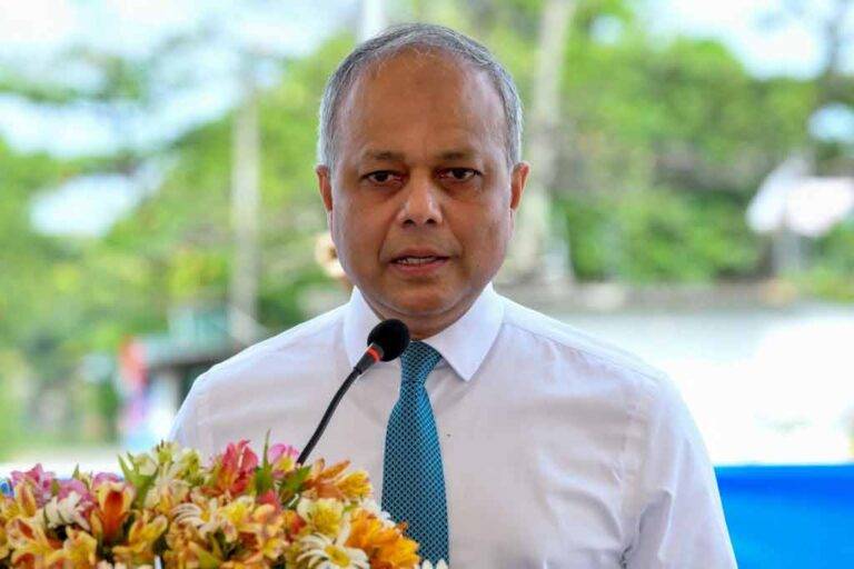 රට කරවන නායකයින් නීතිමය රාමුවක් තුළ ආර්ථිකයට වගකියන පසුබිමක් හදනවා – සාගල