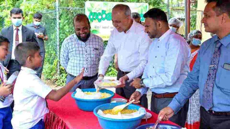 රටේ ගැටලුවලට විසඳුම් සේවීමේදී ජනපති කෙරෙහි ජනතාව විශාල බලාපොරොත්තුවක් තබා තිබෙනවා: සාගල