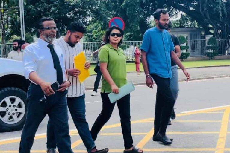 චීන තානාපති කාර්යාලය ඉදිරිපිට විරෝධතාවට එජාප මන්ත්‍රීවරියක් සහභාගී වීම ගැන නිවේදනයක්