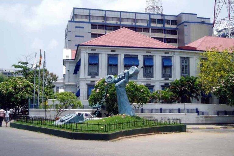 ලාභ ලබන ආයතන ප්‍රතිව්‍යුහගත කරන්නේ ඇයි ? – ඇමතිවරයකුගෙන් පැහැදිලි කිරීමක්