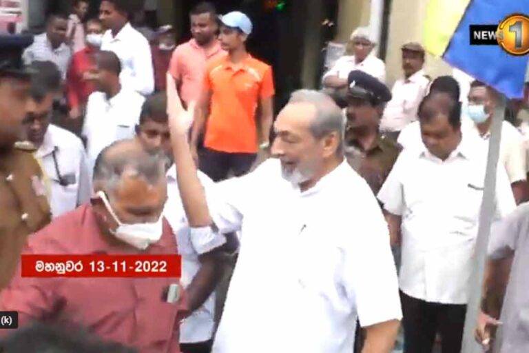 විමල්ලාගේ උ. ල. සභාගයට මහනුවරදී නොනවතින “හූ” සංග්‍රහයක් ! (VIDEO)