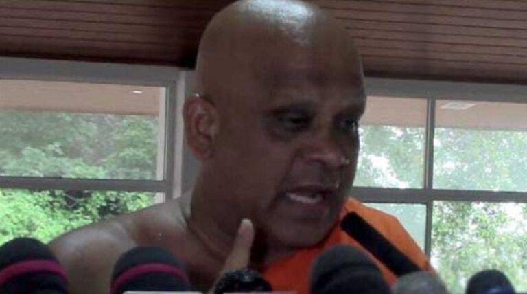 වත්මන් ආණ්ඩුවට සැර වදනක් – ආචාර්ය පූජ්‍ය වළවාහැංගුණවැවේ ධම්මරතන හිමි