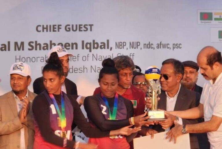 නදීකා සහ චතුරිකා මධ්‍යම ආසියාවම දිනයි