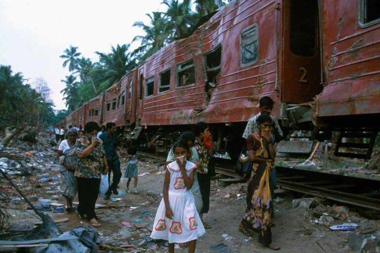 සුනාමියට වසර 18 යි. විනාඩි දෙකක නිශ්ශබ්දතාවක් !