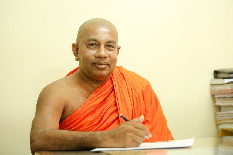 13 ගැන මහාචාර්ය පූජ්‍ය ඉඳුරාගාරේ ධම්මරතන හිමියෝ හඬ අවදි කරති!