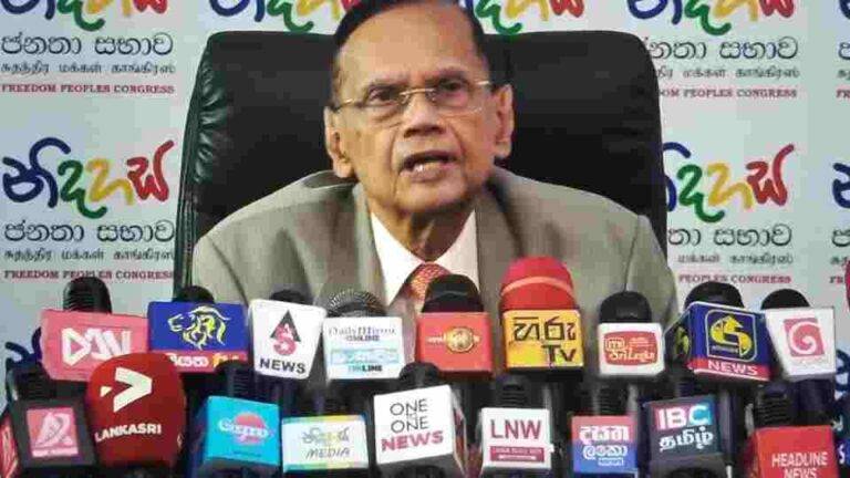දැනගෙනත් සති තුනක් යනතුරු හෙලි නොකළේ ඇයි? ජී.එල්. මෛත්‍රීගෙන් ප්‍රශ්න කරයි(video)