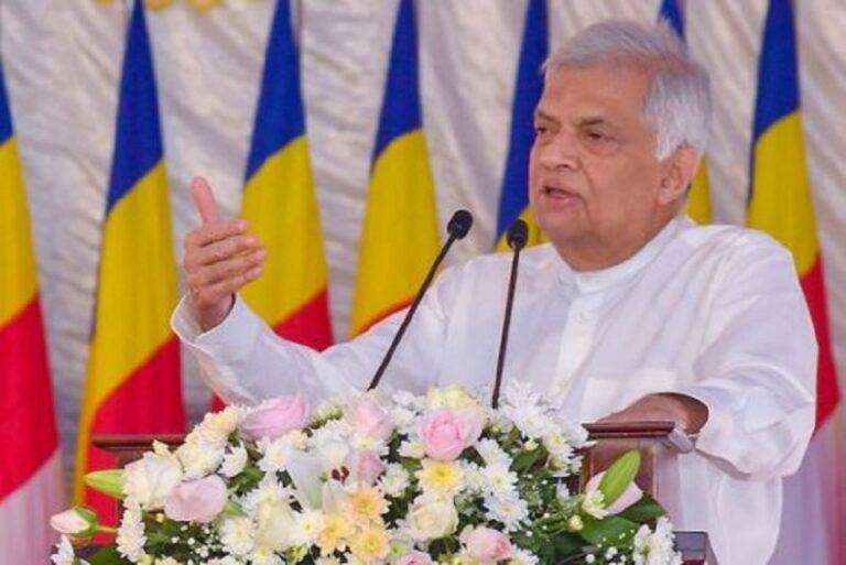 කිසිවකුට යටත් නොවී අභිමානයෙන් ජීවත්විය හැකි ණය නැති ආර්ථිකයක් ගොඩනගමු –  ජනපති අනුරපුරේදී කියයි.