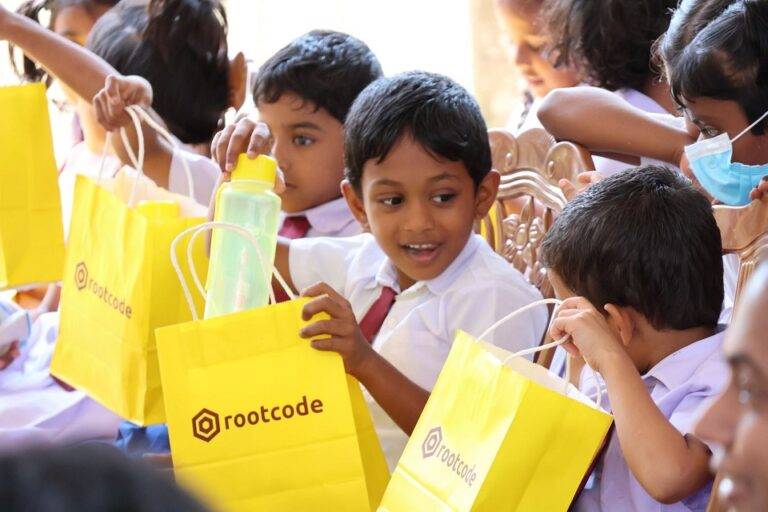 ශ්‍රී ලංකාවේ අඩු වරප්‍රසාදිත දරුවන් සවිබල ගැන්වීමට Rootcode පදනම !
