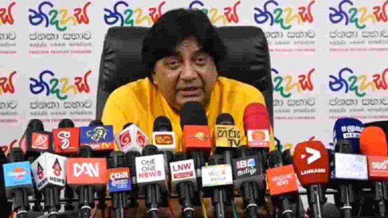 ලංකාවේ නොම්මරේ එකේ ස්ටෑන්ඩ් අප් කොමඩි කරන්නේ රනිල් වික්‍රමසිංහ – ඩිලාන් කියයි