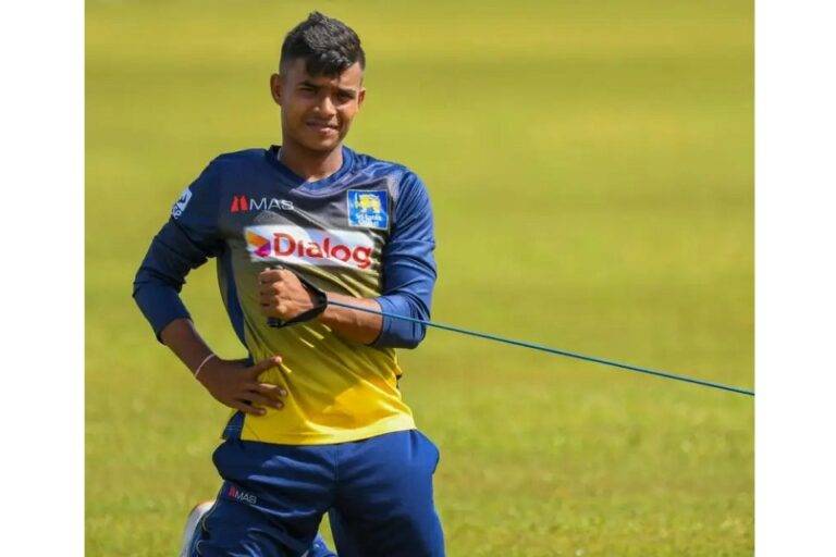 පූනේ දී වේග පන්දු යවන්නෙක් අඩු වෙයි ද?