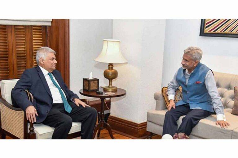 ශ්‍රී ලංකාව සහ ඉන්දියාව අතර ගිවිසුමකට අත්සන් තැබේ