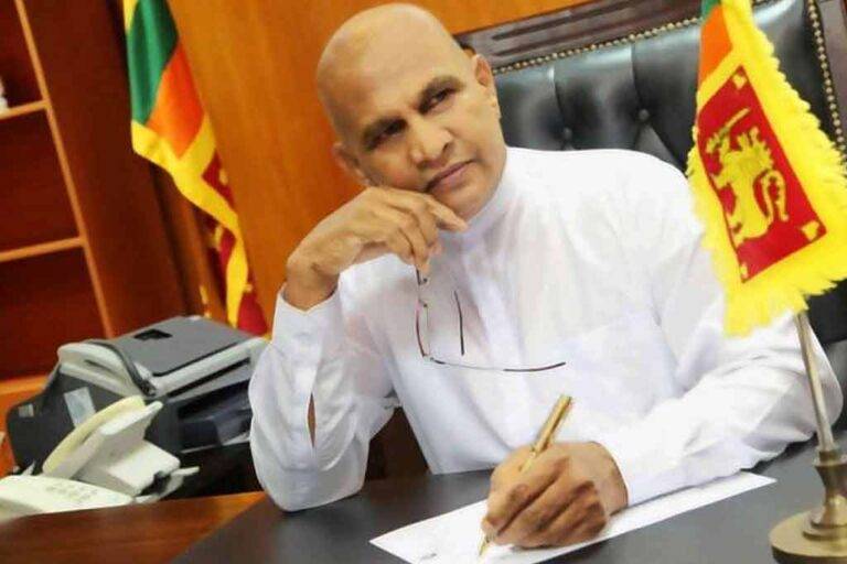 රෙජිනෝල්ඩ් කුරේ අභාවප්‍රාප්ත වෙයි