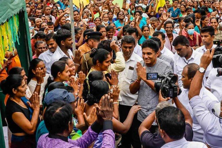 සජබ නොනිදන සභාවක් හදන හැටි විපක්ෂ නායක සජිත් කියයි (VIDEO)
