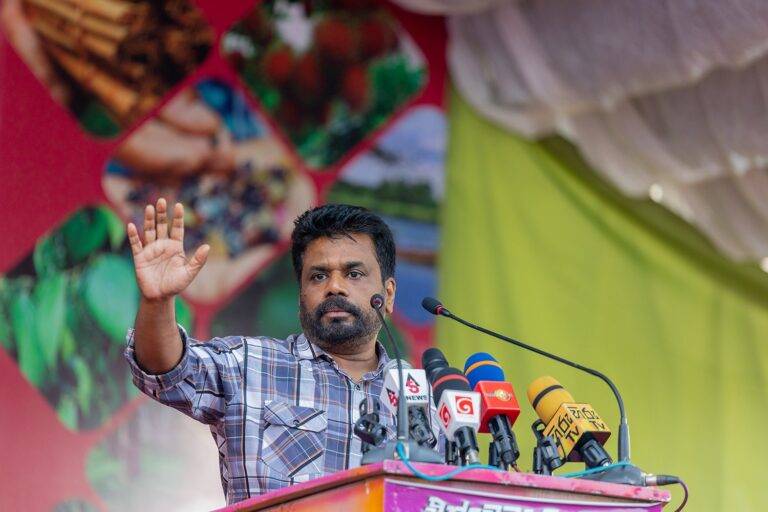ජනාධිපති මුද්‍රණාලයාධිපතිනිය කැඳවා ඡන්ද පත්‍රිකා අච්චු ගැසීම නැවැත්වූවා, භාණ්ඩාගාරයේ ලේකම් කැඳවා සල්ලි දෙන්න එපා කීවා: අනුර දිසානායක