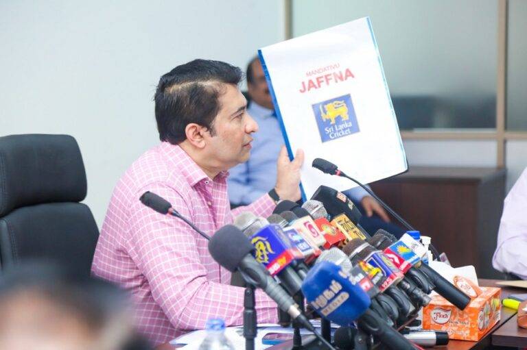 වැඩිම දවා ගැනීම් වාර්තාව ක්‍රීඩා ඇමති ට ?