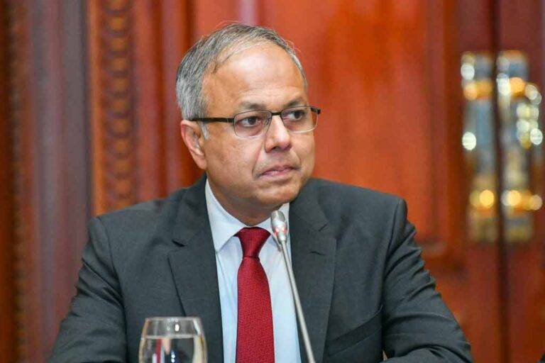 “අස්වැසුමට” රාජ්‍ය නිලධාරීන්ගේ සක්‍රීය දායකත්වය අත්‍යාවශ්‍යයි – සාගල