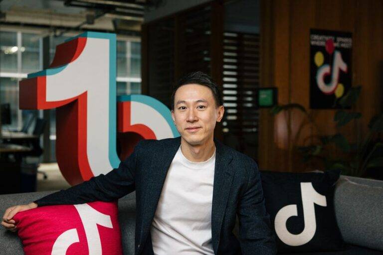 TikTok CEO එක්සත් ජනපද නියෝජිත මන්ත්‍රී මණ්ඩලයේ බලශක්ති සහ වාණිජ කමිටුව හමුව​ට