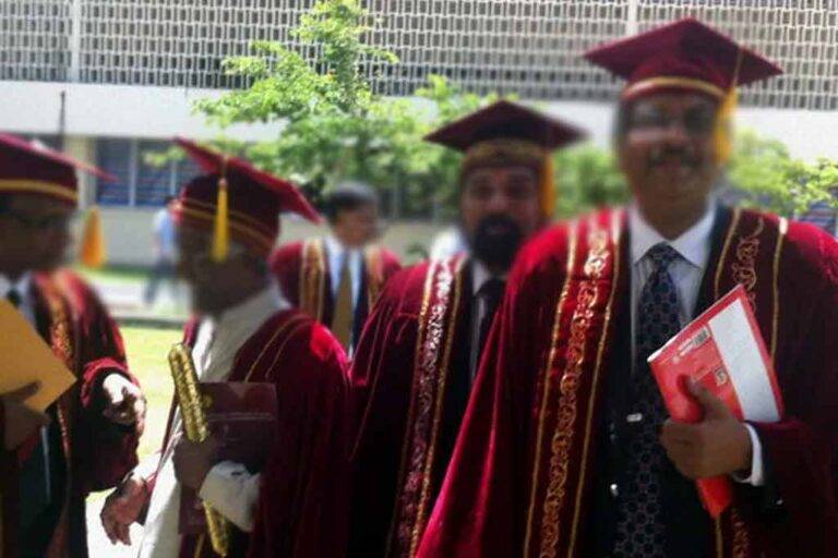 බද්දට එරෙහිව විශ්ව විද්‍යාල ආචාර්යවරුන් අද සිට දින නියමයක් නොමැතිව වැඩවර්ජනයේ