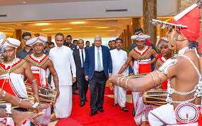 අද ආරම්භ වූ “Crafting Ceylon”