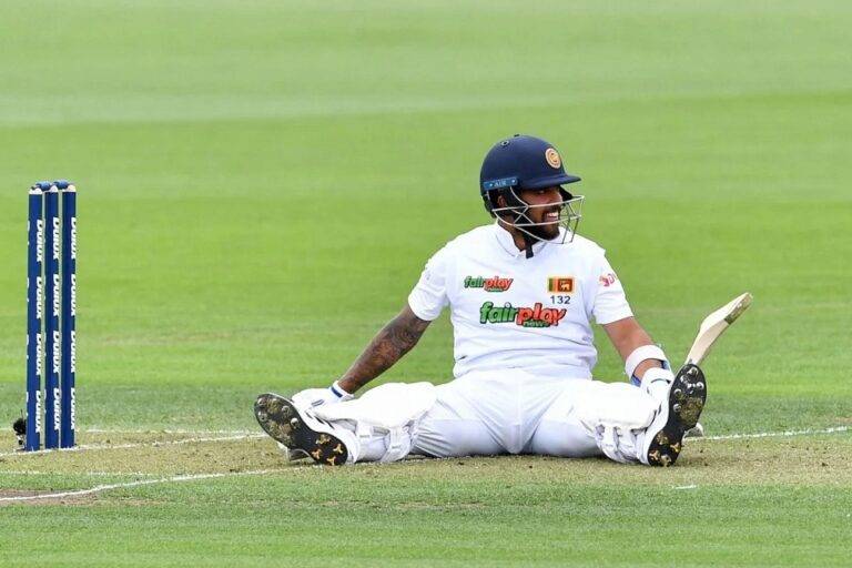 මෙණ්ඩිස්ගේ පරිස්සම ඈලියාවට යයි