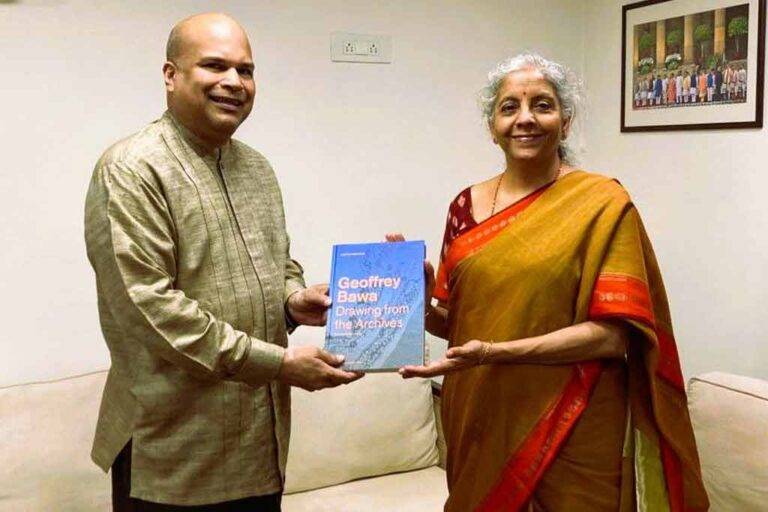 මිලින්ද මොරගොඩ සහ ඉන්දීය මුදල් ඇමතිනිය අතර විශේෂ හමුවක්