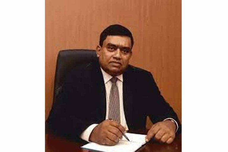 රාජ්‍ය පරිපාලන අමාත්‍යාංශයේ නව ලේකම් පත්කරමින් අතිවිශේෂ ගැසට් නිවේදනයක්