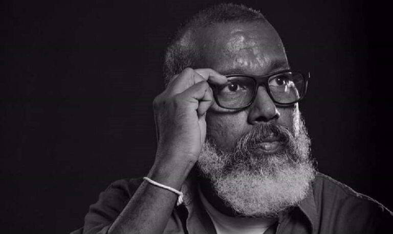 ලෝකයට පෙනෙන පොලිටික්ස් සහ අන්ඩර්ග්‍රවුන්ඩ් පොලිටික්ස් අතර වෙනස කියාදුන් රුවන් අයියාට සුබ උපන්දිනයක්!