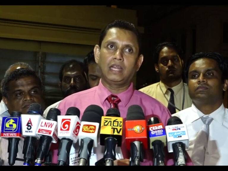 පිළිගන්න පුළුවන් විසඳුමක් ලැබෙනවානම් වෘත්තීය ක්‍රියාමාර්ග සමාලෝචනය කරන්න ලෑස්තියි! (VIDEO)