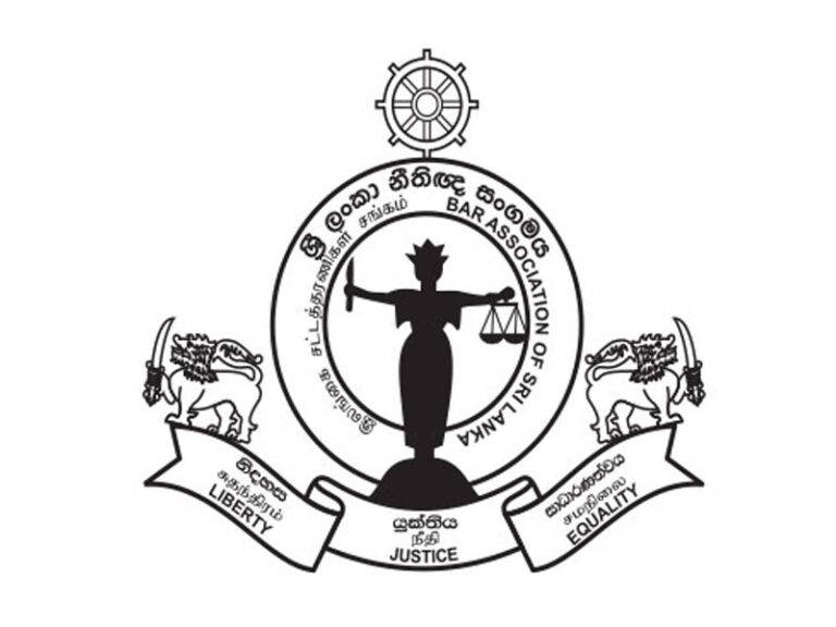 ජ්‍යෙෂ්ඨ නීතිඥවරුන්ගෙන් කමිටුවක්