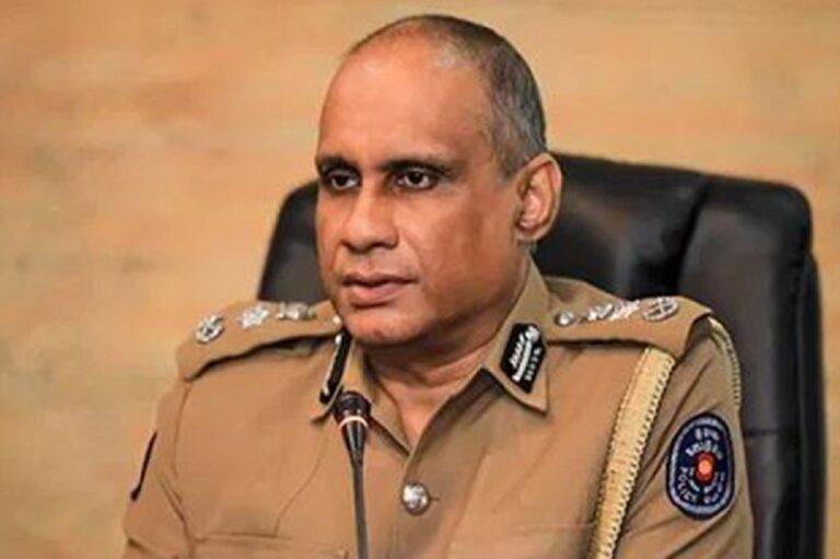 පොලිස්පතිත් රගර් ගහන්න එයි…