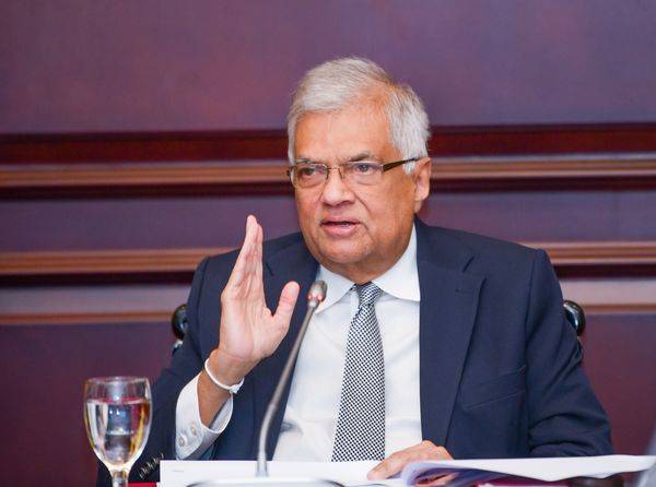 අධ්‍යාපනය පිළිබඳ ජනාධිපතිවරයා ගත් හදිසි තීරණය මෙන්න! (VIDEO)