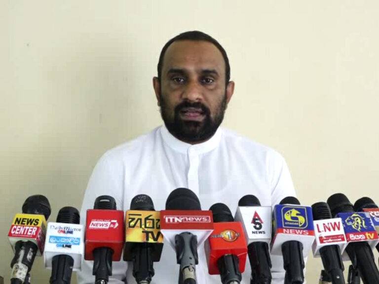 IMF ණය වෙනුවෙන් ජනතාවට උගුල් අටවපු ආණ්ඩුවක් මේක! (VIDEO)
