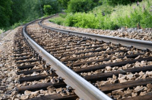 රේල් පීලි 10,000 ක් චීනයෙන්