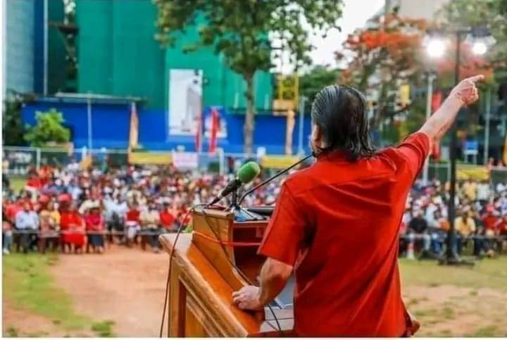 මජර දේශපාලනයෙන් ඔබ්බට,