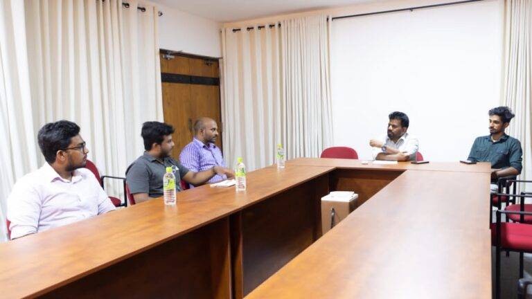 වික්‍රමාරච්චි වෛද්‍ය සිසුන් ජාතික ජන බලවේගයේ නායක හමුවෙයි