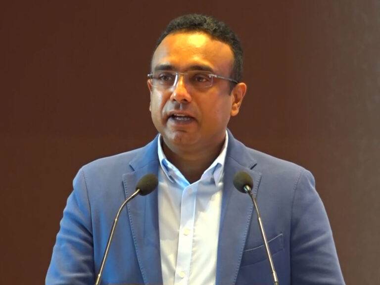 කම්කරු නීති වෙනස් කරන්න ඇමති මනුෂ අතගසයි – යෝජනා ඉදිරිපත්කරන ලෙසත් ඉල්ලීමක් (VIDEO)