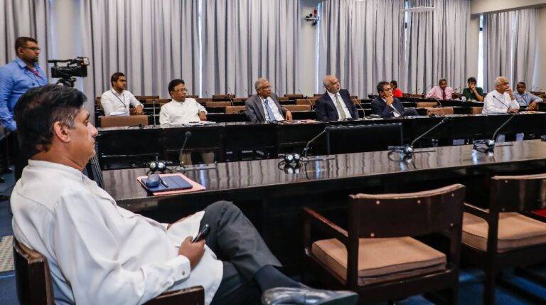 දූෂණ විරෝධී පනත් කෙටුම්පත ගැන සර්ව පාක්ෂික සාකච්ඡාව