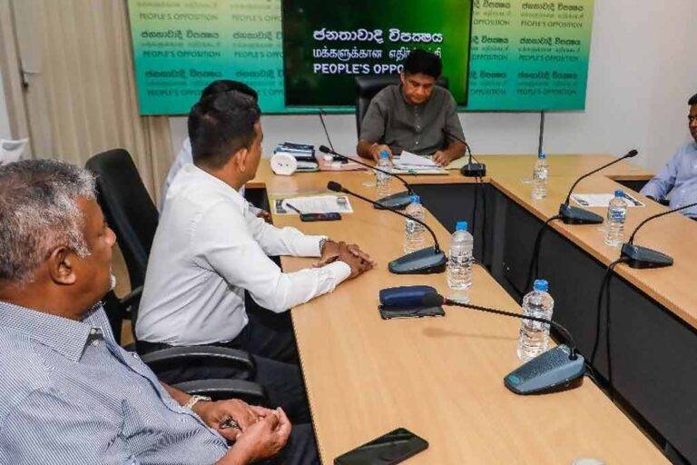 සුළු හා මධ්‍ය පරිමාණ ව්‍යාපාරිකයන්ගේ අභිවෘද්ධිය වෙනුවෙන් වෙනම ඒකකයක් – සජිත්