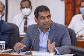 මවාගත් පෝලිම් එපා , ඉන්ධන හිඟ නෑ, ඇමති කංචන කියයි.